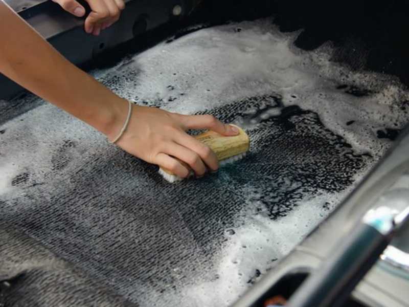 odaberite kozmetiku za auto na temelju vrste površine