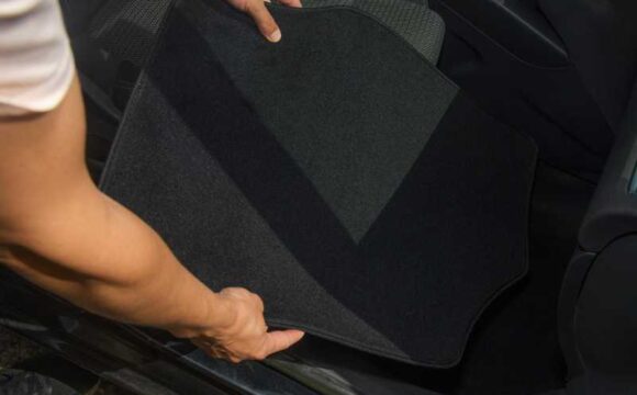 tekstilni tepisi za auto